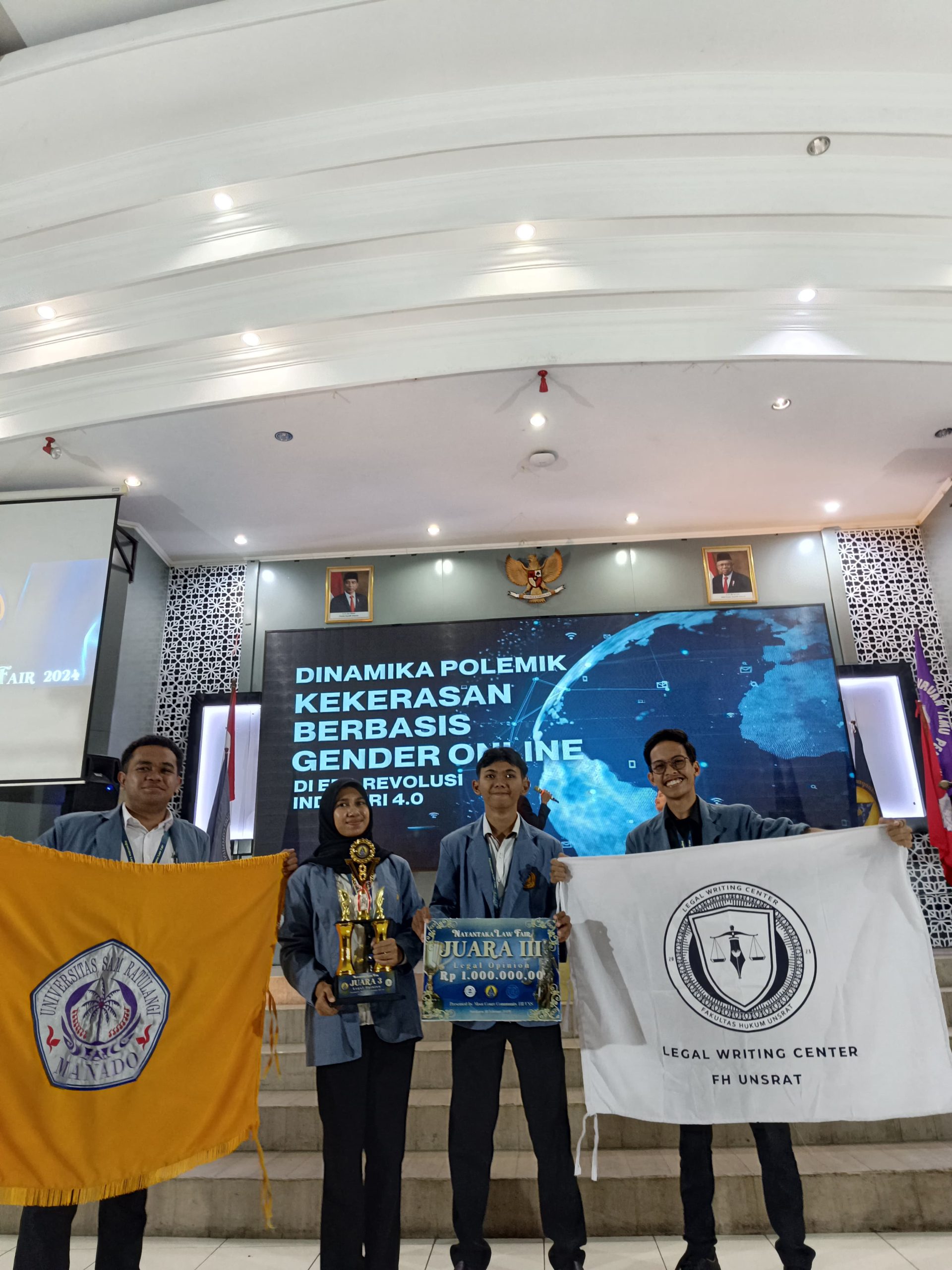 Juara III dalam lomba Legal Opinion Nayantaka Law Fair 2024 yang dilaksanakan oleh Fakultas Hukum Universitas Sebelas Maret